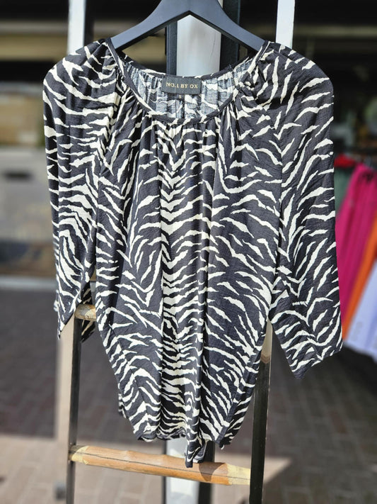 No.1 by Ox Blouse svart og hvit mønster