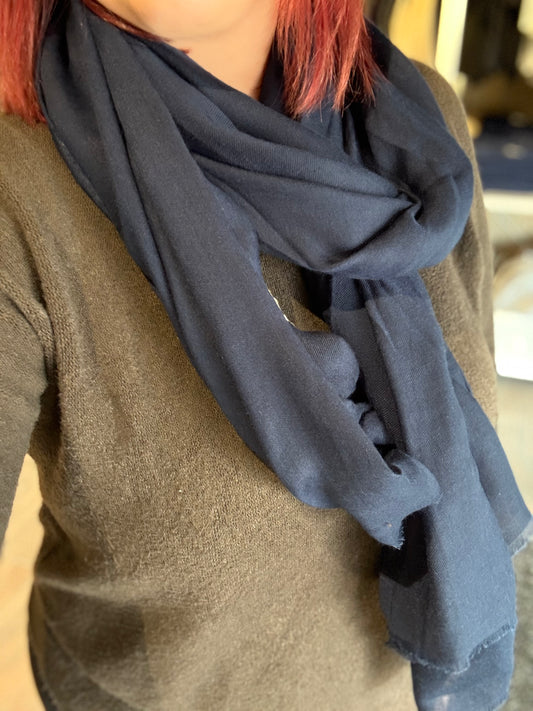 Skjerf navy